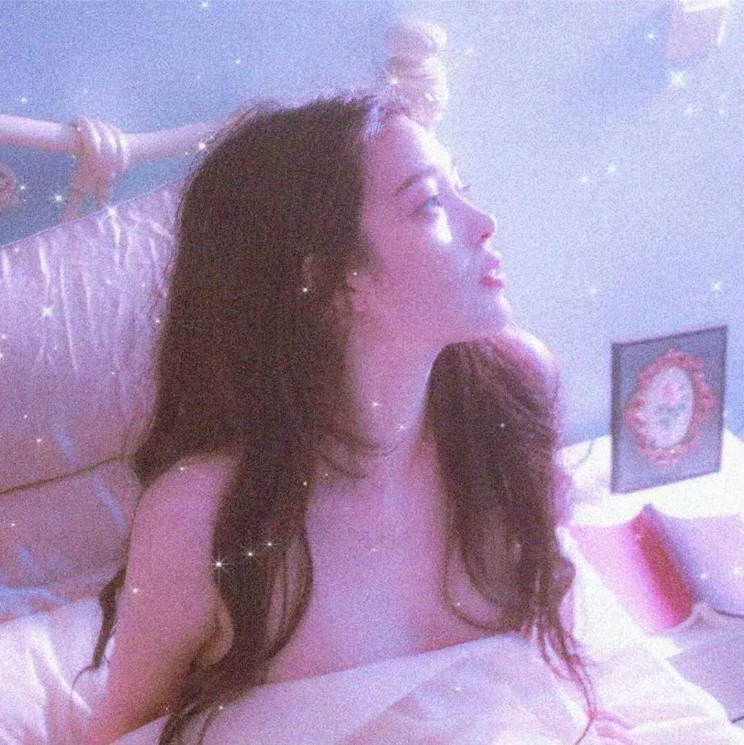 穿成替身后她连夜攻读月嫂手册